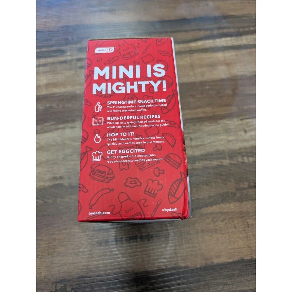 Dash Bunny Mini Waffle Maker Pink 4